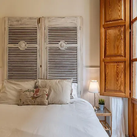 Luxury San Matias Apartment Granada