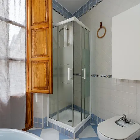 Luxury San Matias Apartment